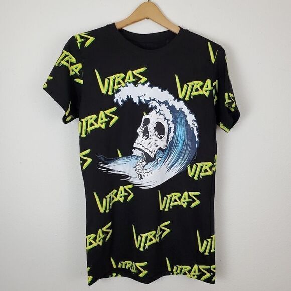 VIBES Surf Shirt Waves & Skull Size Small - Picture 1 of 6